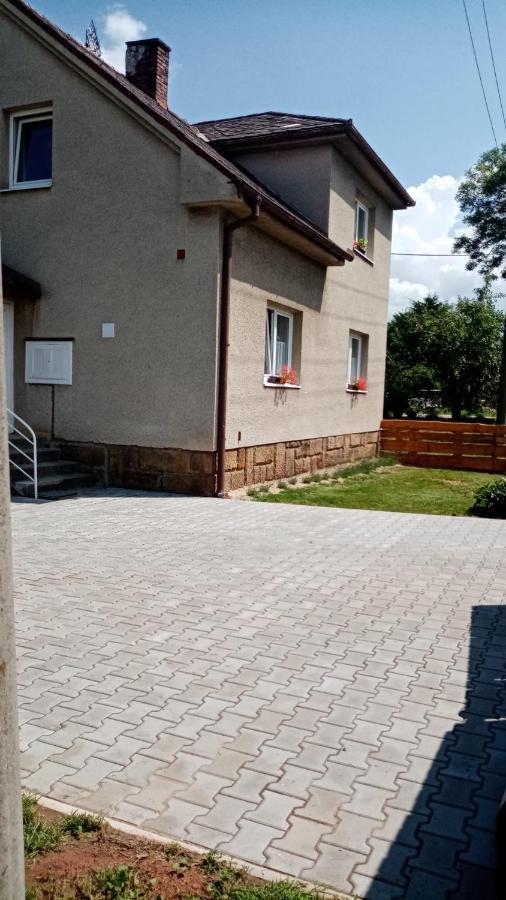 Ubytování S Wellness Dolni Dobrouc Exteriér fotografie